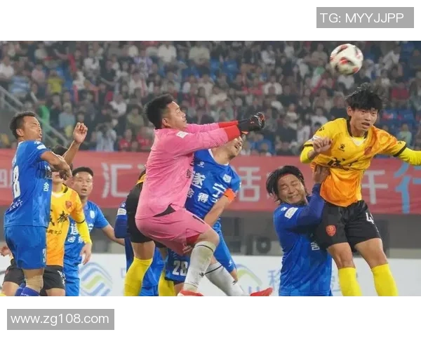 5号球员闪耀赛场引领足球新潮流，技术与实力完美融合打破传统局限