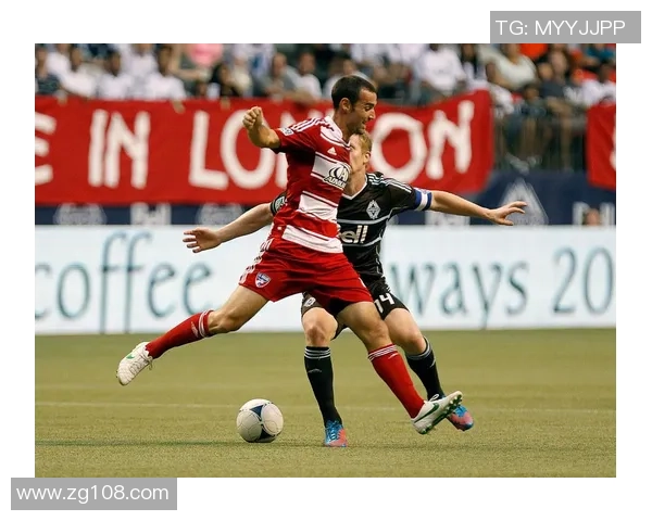 戴白帽的足球球星是谁 盘点曾戴白帽的足球名将及其背后故事